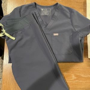 Figs Scrubs, size small
